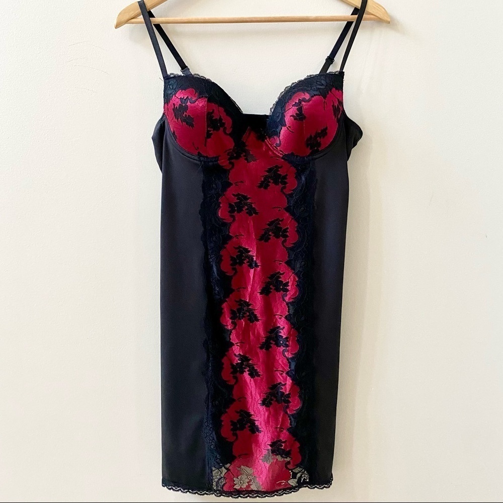 Marilyn Monroe Sexy Black and Red Slip Size Medium